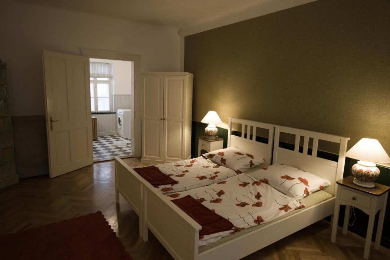 Ister Guesthouse Естерґом Екстер'єр фото