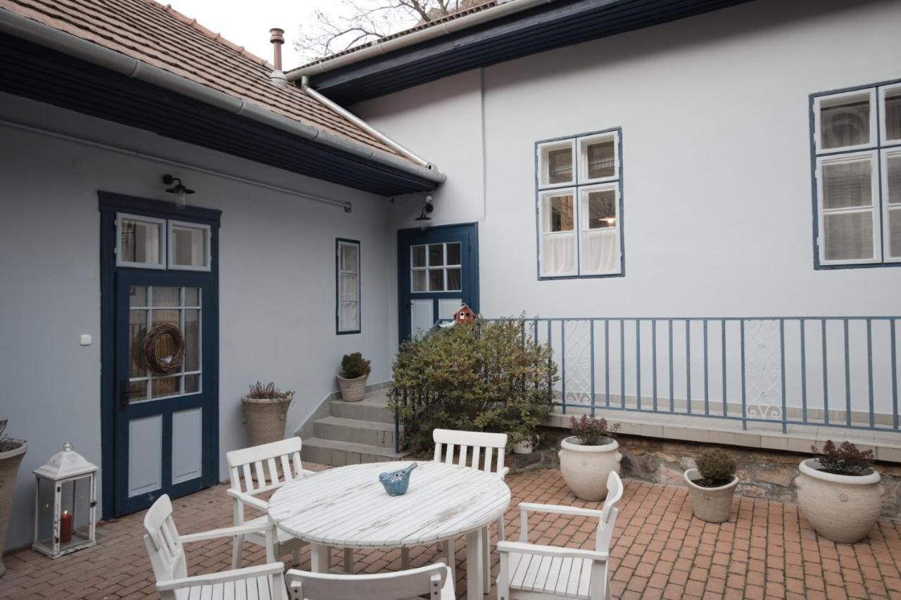 Ister Guesthouse Естерґом Екстер'єр фото