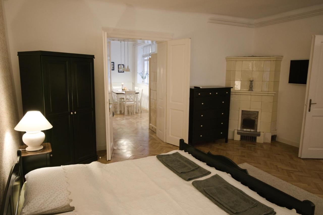 Ister Guesthouse Естерґом Екстер'єр фото