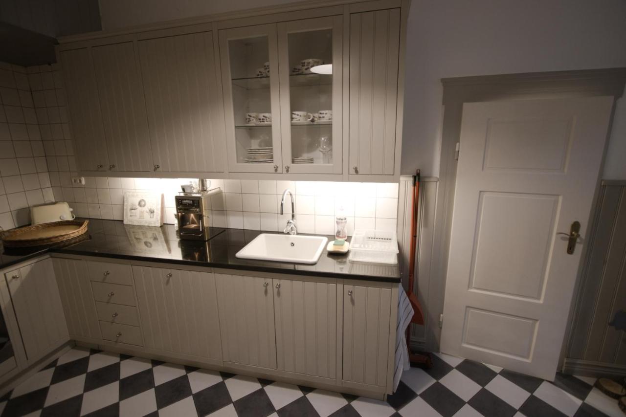 Ister Guesthouse Естерґом Екстер'єр фото